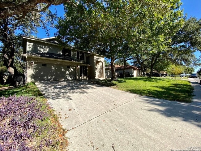 Building Photo - 8911 Shady Leaf