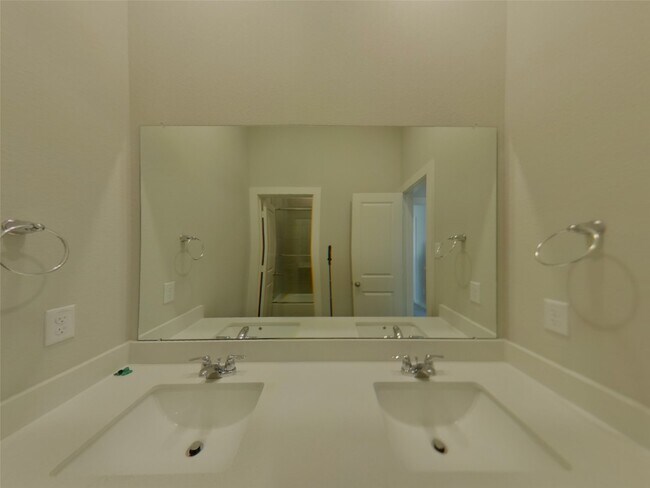 Building Photo - 2331 Cohorn Trl