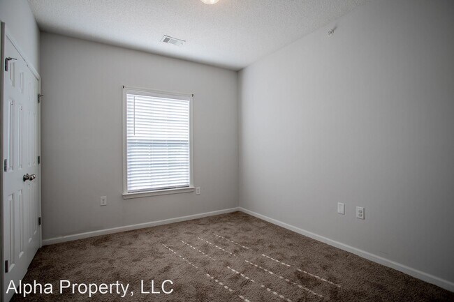 Building Photo - 3 br, 2 bath House - 531 McKenna Cir