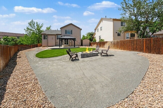Building Photo - Fantastic Home in the Desirable Sterling Hills Neighborhood