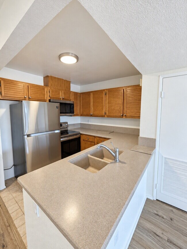 Building Photo - 25671 Le Parc