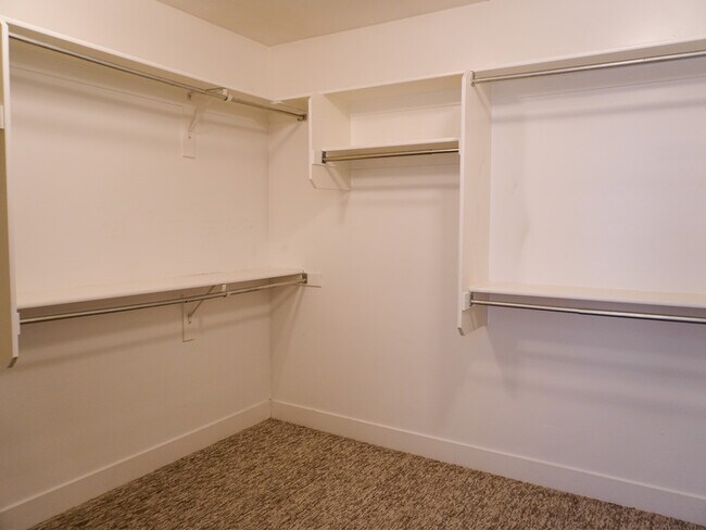 Building Photo - 2274 S 50 E