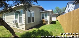 Building Photo - 327 Bexar Dr