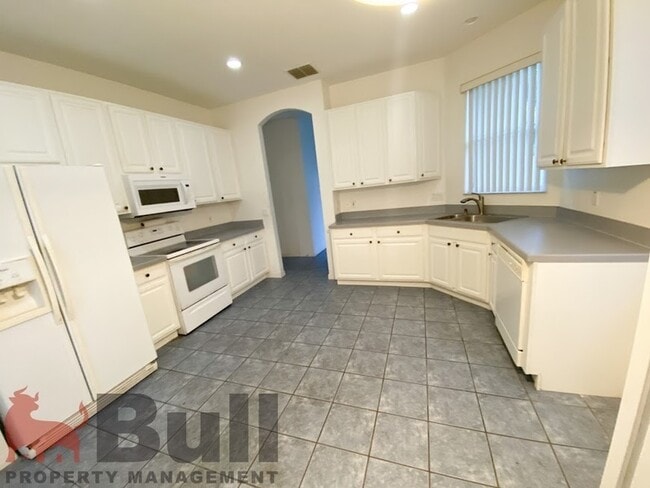 Building Photo - 540 Neumann Village Ct