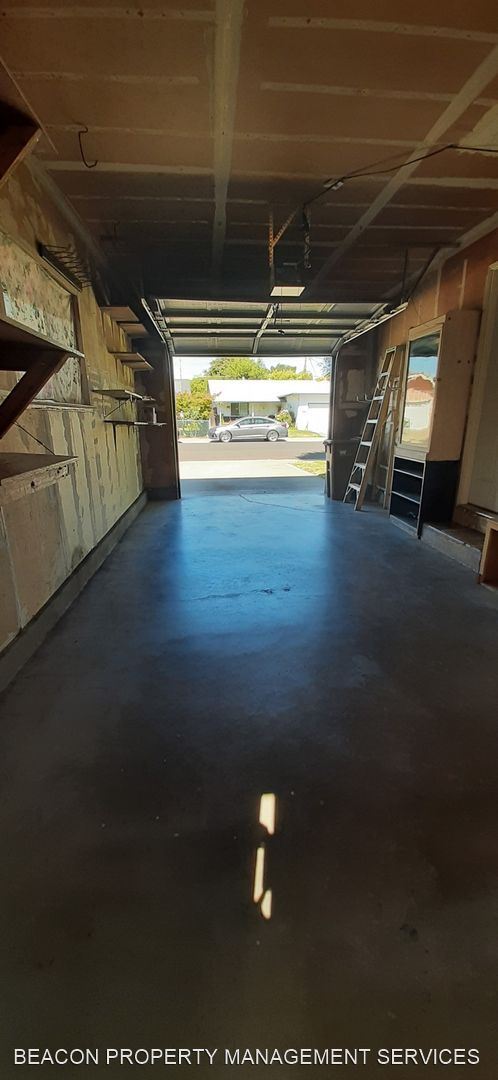 Building Photo - 2 br, 1 bath House - 918 LLOYD STREET