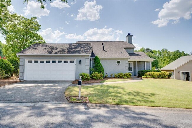 Building Photo - 35 Ashleigh Terrace NE