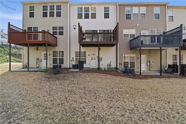 Building Photo - 1344 Thornborough Dr