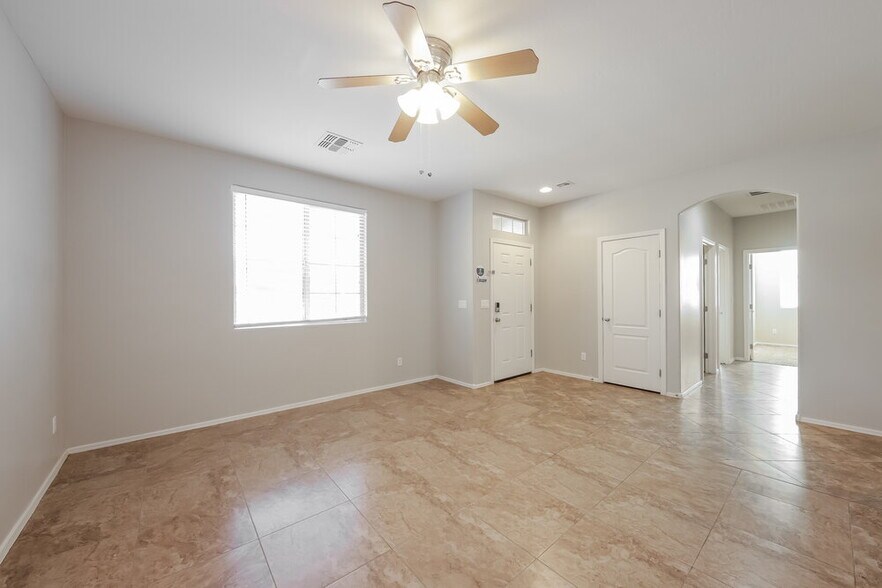 Building Photo - 26934 N 175th Ln