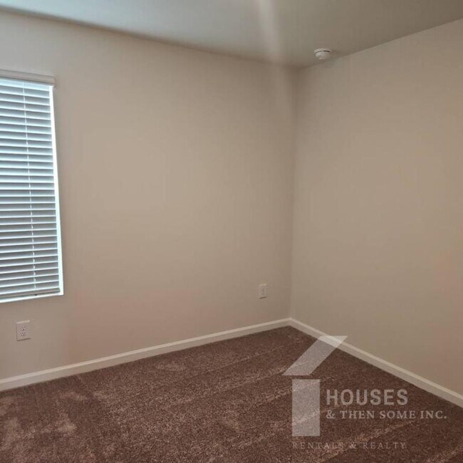 Building Photo - 338 Prosperity Ln