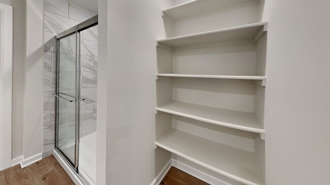 Building Photo - Brand New 4 Bedroom 2 Bath Home in Yukon S...