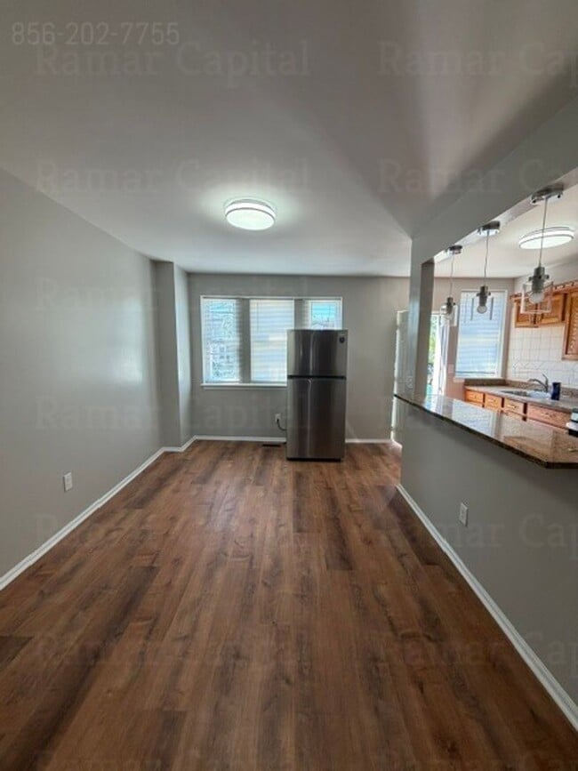 Building Photo - East Camden -  3BR Home with Modern Finishes and Central A/C