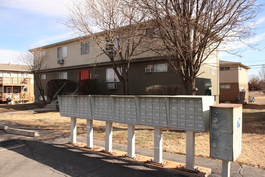 Bluestem Apartments 1309 E 11th Ave Emporia KS 66801 Apartment Finder