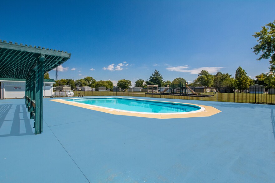 Building Photo - 2239 Wellington Green Dr