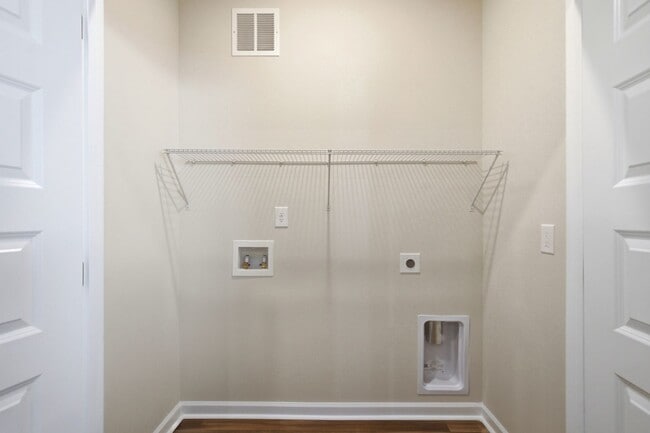 Building Photo - 2125 Osprey Isle Ln SW