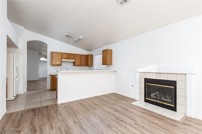 Building Photo - 8109 Defiance Ave