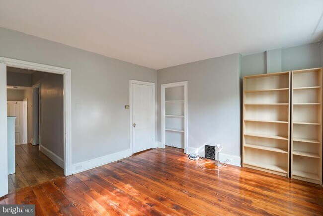 Building Photo - 1221 Marlborough St