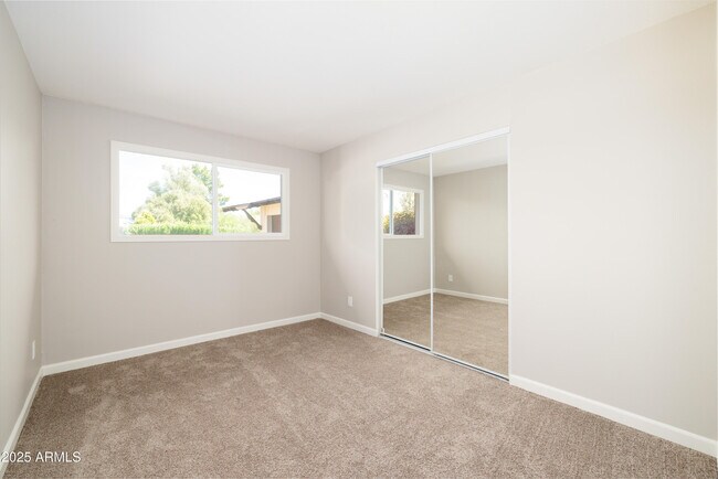 Building Photo - 8643 E Palo Verde Dr