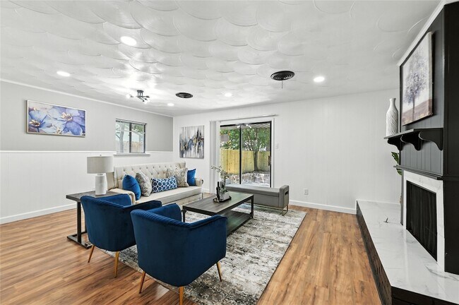 Building Photo - 214 Dorris Dr