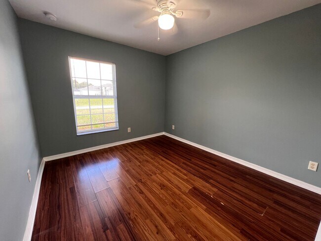 Building Photo - Charming 3-bedroom, 2-bath single-family home with a garage.