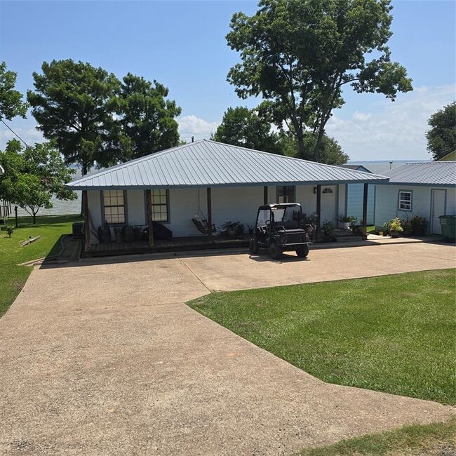 Building Photo - 500 Highcrest Dr