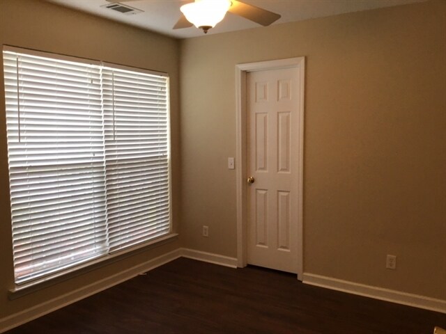Building Photo - 117 Aquinnah Dr