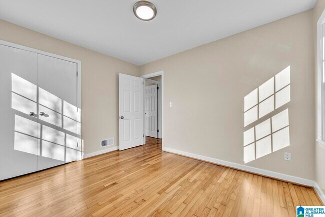 Building Photo - 101 23rd Terrace NW