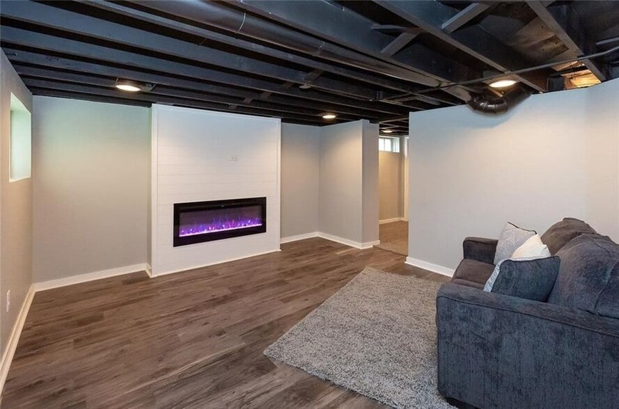 Building Photo - 4124 3rd St