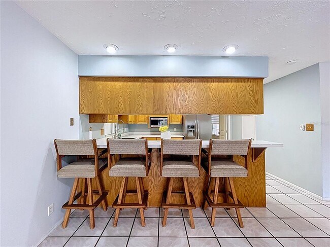 Building Photo - 1601 Riverhills Dr