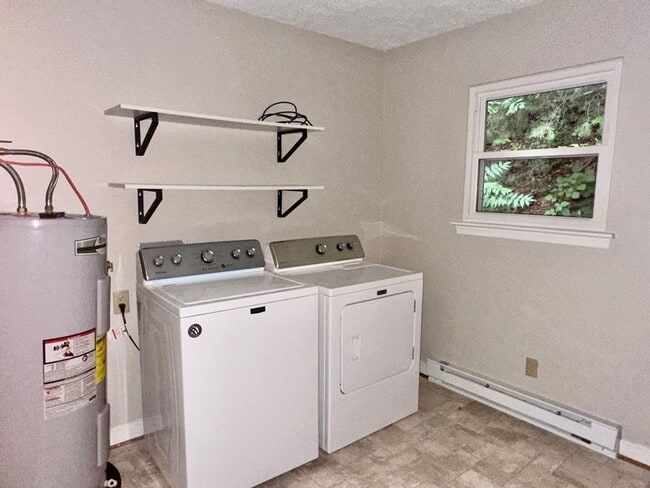 Building Photo - 238 Sunset Ave