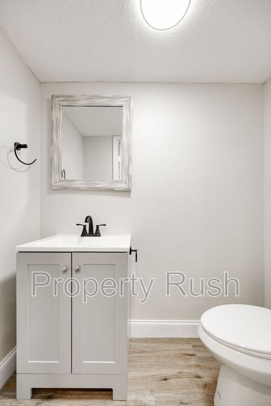 Building Photo - 2323 Green Forest Dr