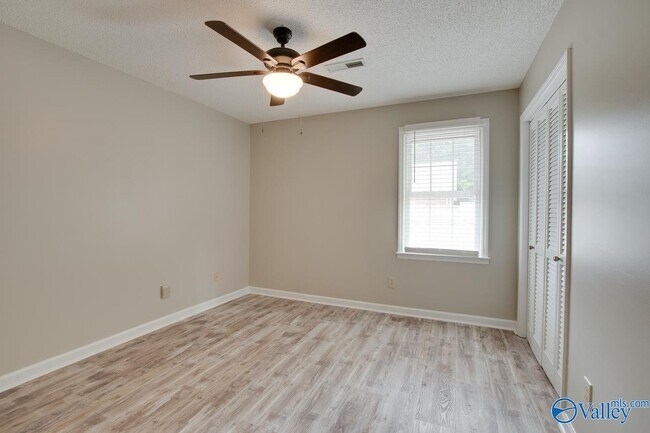 Building Photo - 8146 Oldfield Rd SW