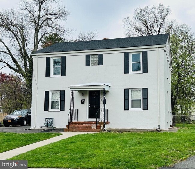 Building Photo - 1 Marion Ct