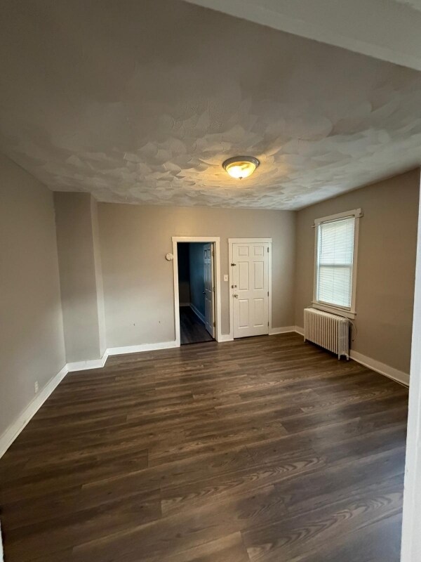 Building Photo - 127 Liverpool Ave