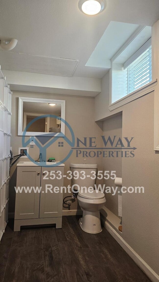 Building Photo - 4706 N Mullen St