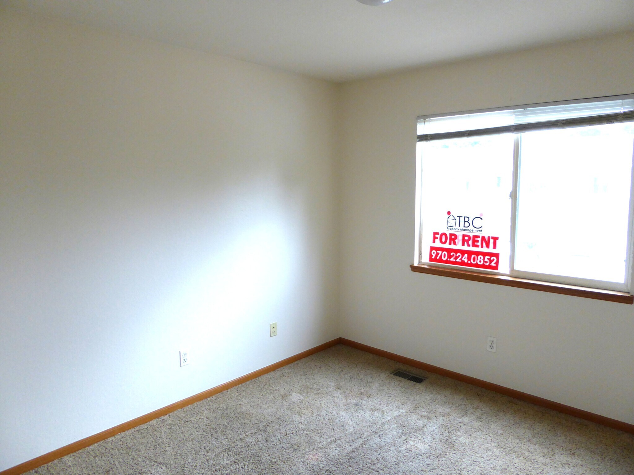 Building Photo - 1637 Westbridge Dr