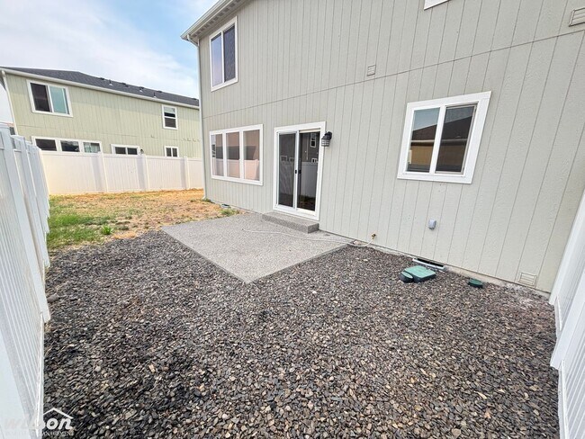 Building Photo - 710 N 29th Ave