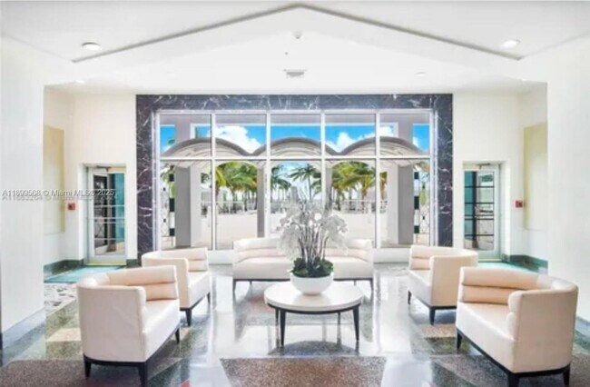 Building Photo - 4925 Collins Ave