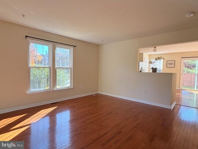 Building Photo - 1703 Bluffs Island Ct