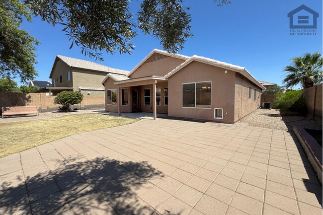 Building Photo - 3Bed/2Bath House in Avondale! Ready for Immediate Move-In! – RV GATE!