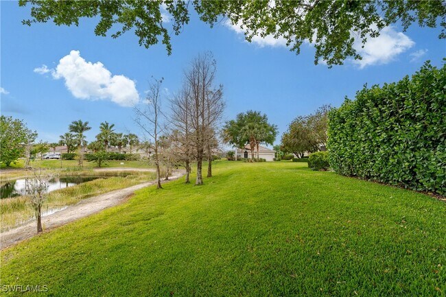 Building Photo - 2066 Mandarin Ln
