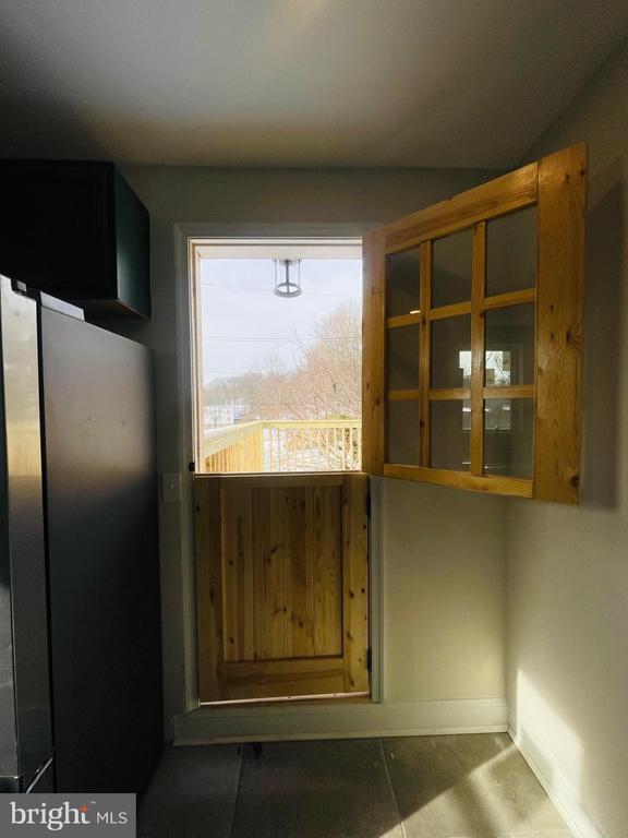 Building Photo - 3600 Malden Ave