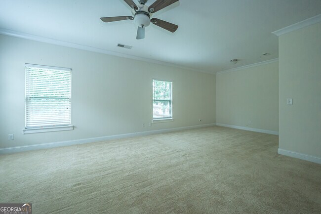 Building Photo - 1675 Great Heron Cove