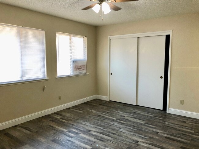 Building Photo - $1,699 Shaw and Minnewawa, 2 Bedroom Duple...