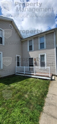 Building Photo - Downtown Efficiency Apartment