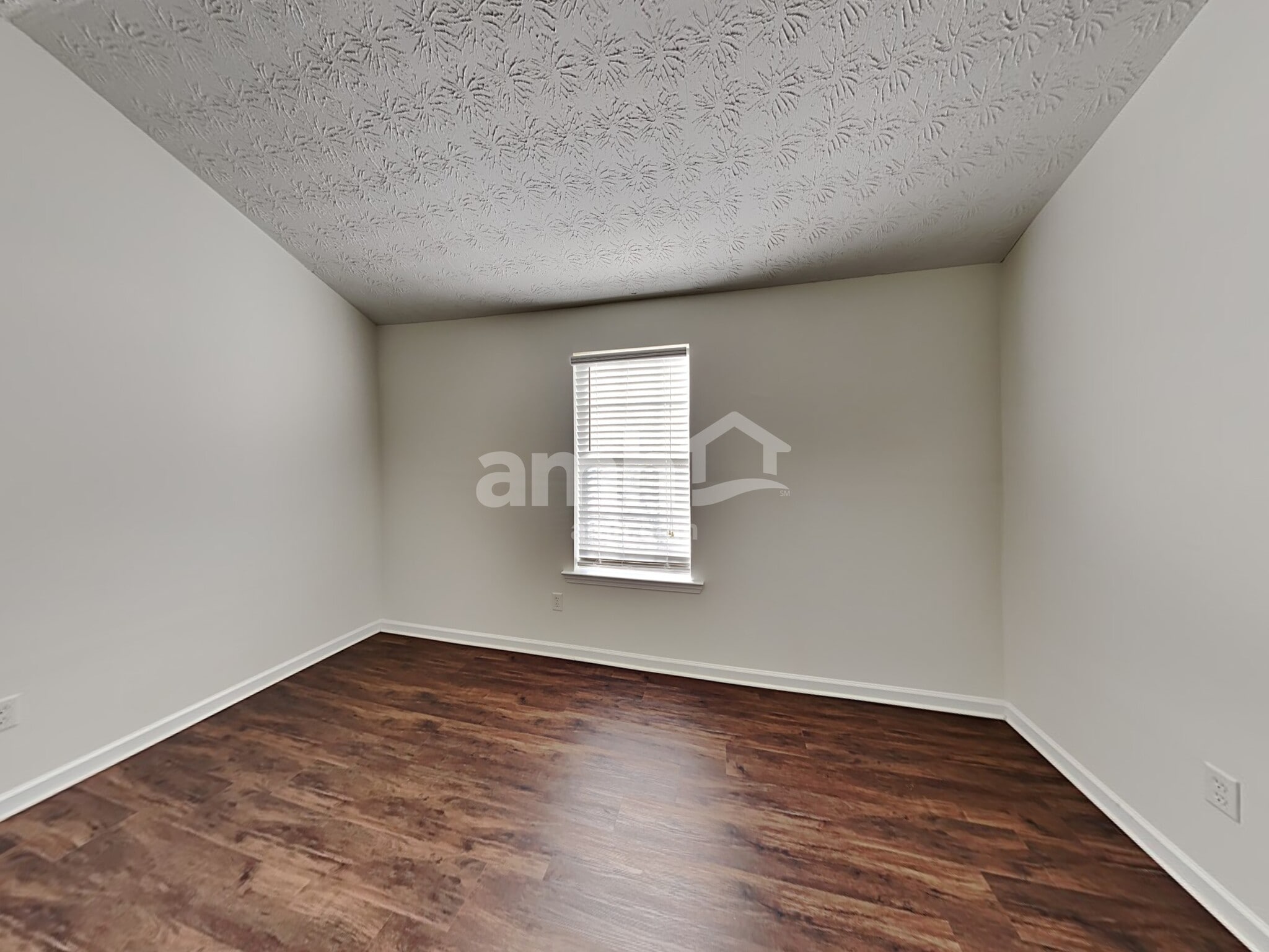 Building Photo - 750 Compton Ln