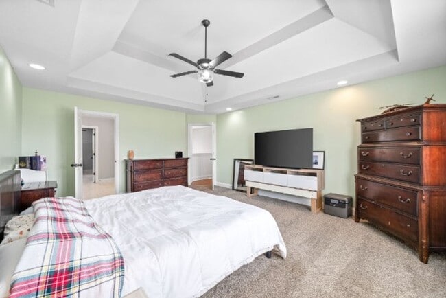 Building Photo - Stunning Home in Wellington Fields Ready f...