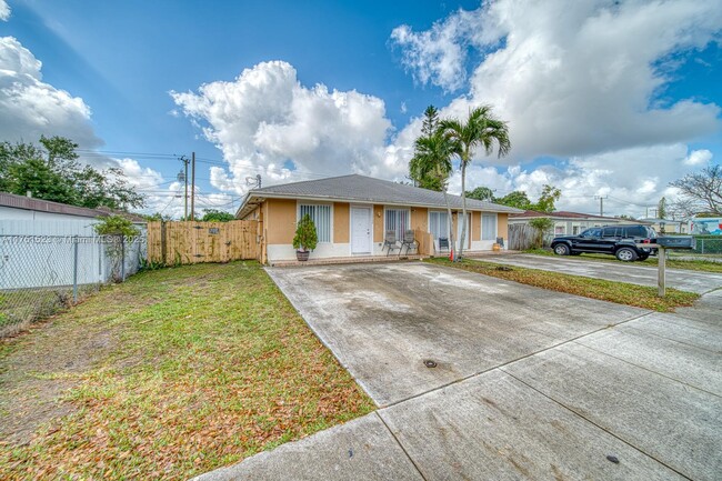 Building Photo - 10450 SW 172nd St