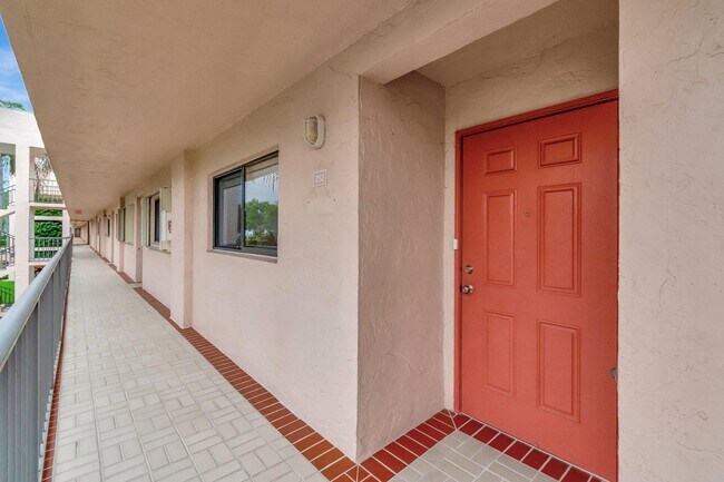 Building Photo - 15075 Witney Rd
