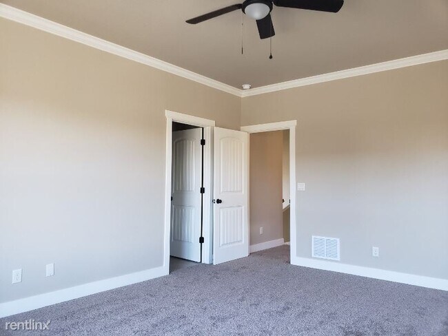 Building Photo - 4 br, 3.5 bath House - 875 Redemption Pt