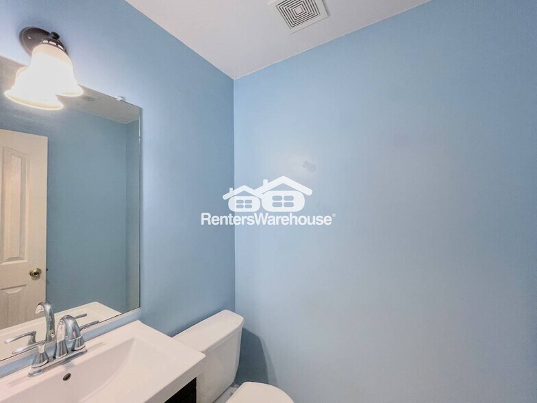 Building Photo - 171 Graystone Trce